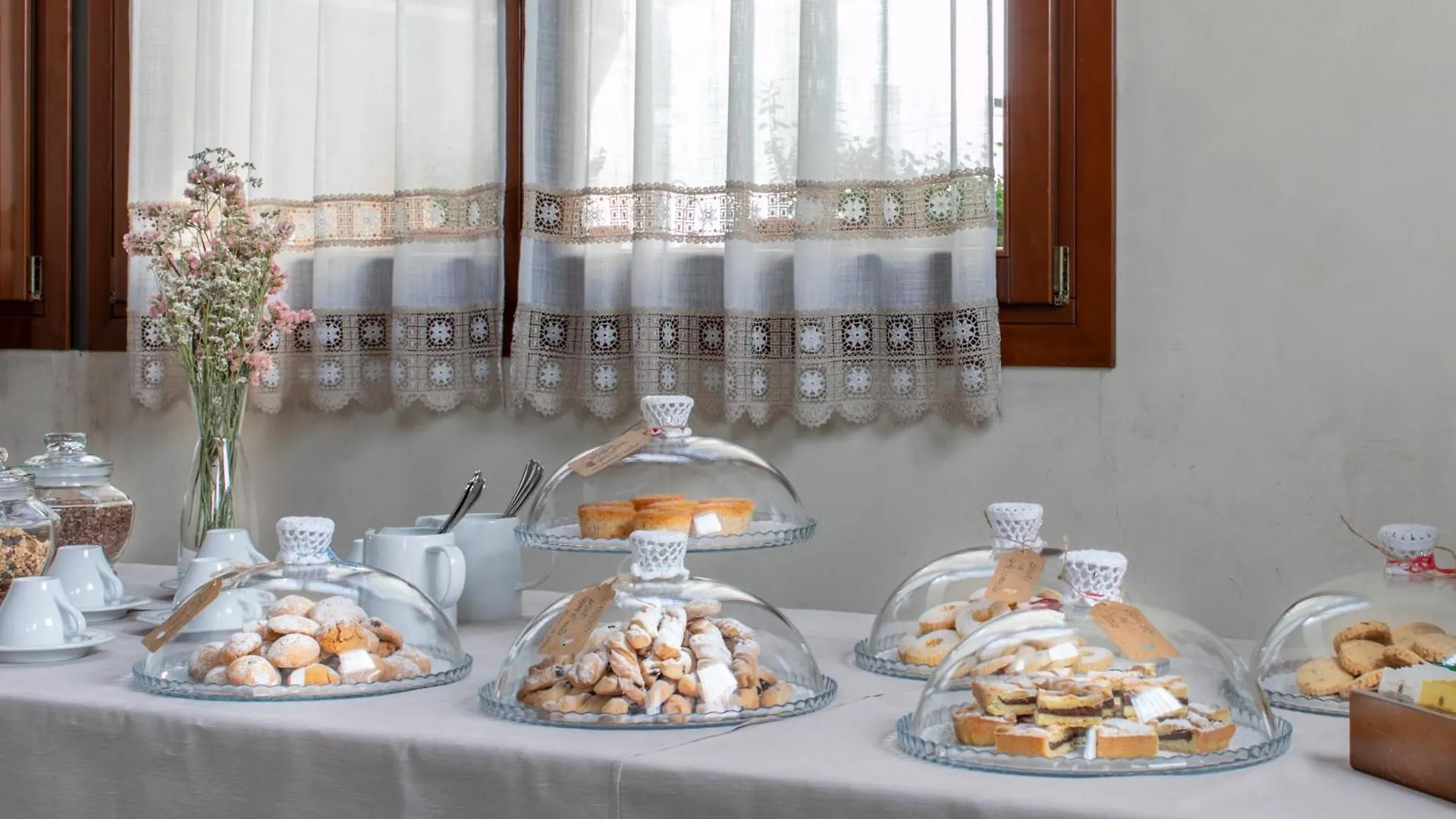Agriturismo Porcaloca 카잘레술실레 B&B